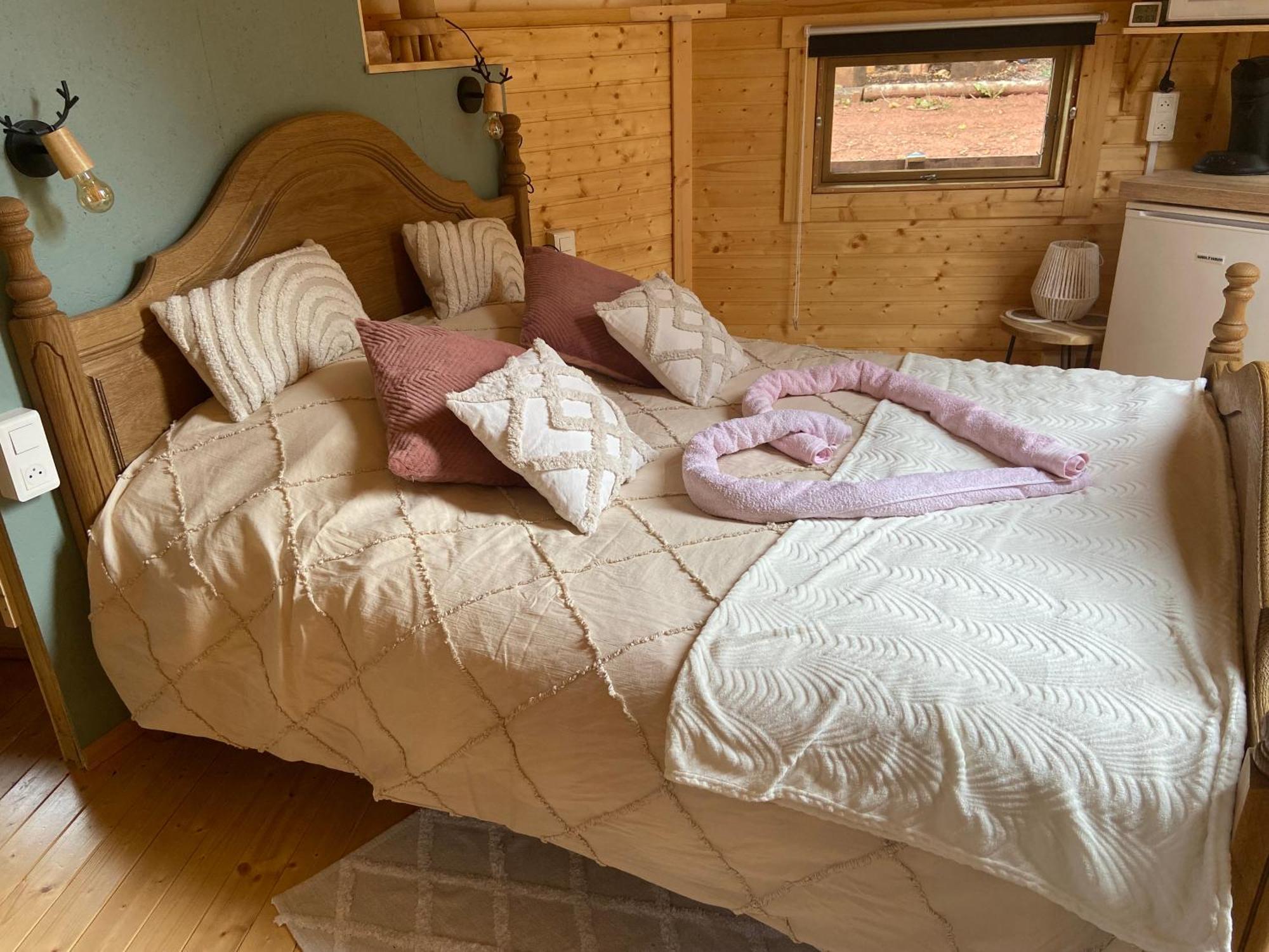 Cabane, Kota Desire Saint-Die-des-Vosges Exteriör bild